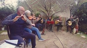 Glee’s: armonie tra Sardegna e Irlanda, un viaggio musicale tra tradizione, folk e atmosfere senza tempo in versione NFT stilizzata